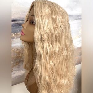 HAIR, 28” Wavy Center Part Blonde